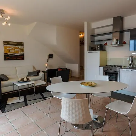 San Siro Sleeps 4 Pool